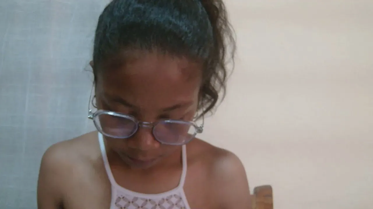 Offline Mulanne001 on Cam4