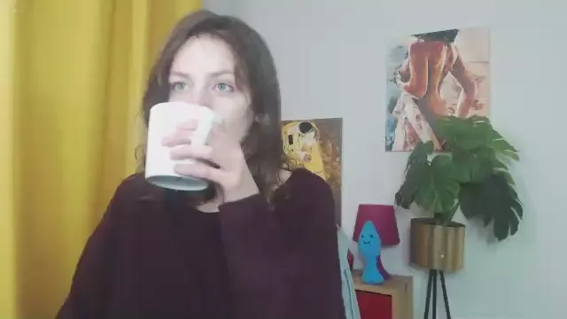 Offline nadine_lust on Cam4