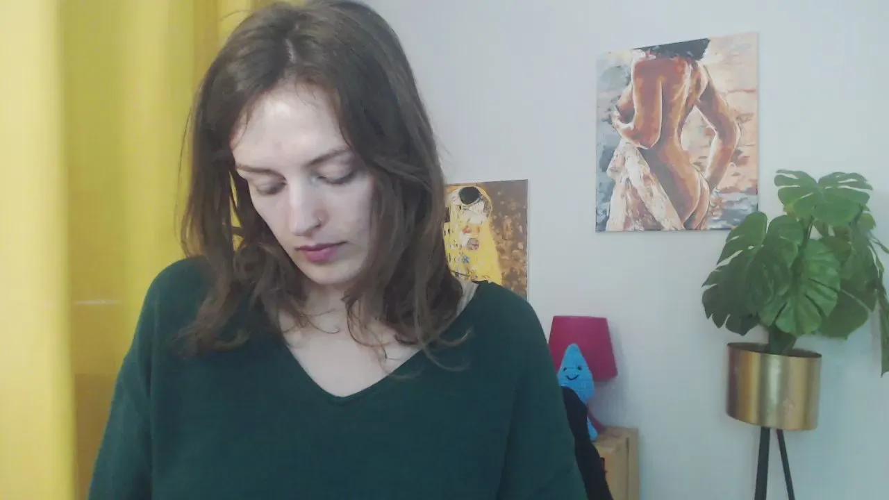 Offline nadine_lust on Cam4