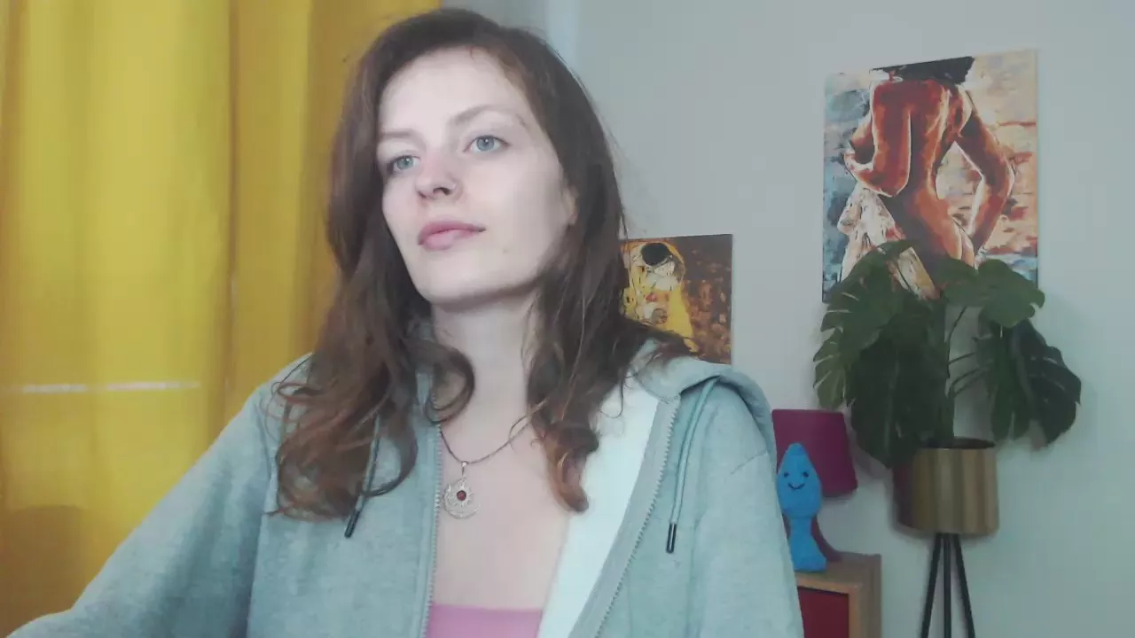 Offline nadine_lust on Cam4