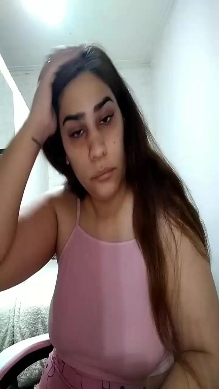 Offline Nahiarabiel on Cam4