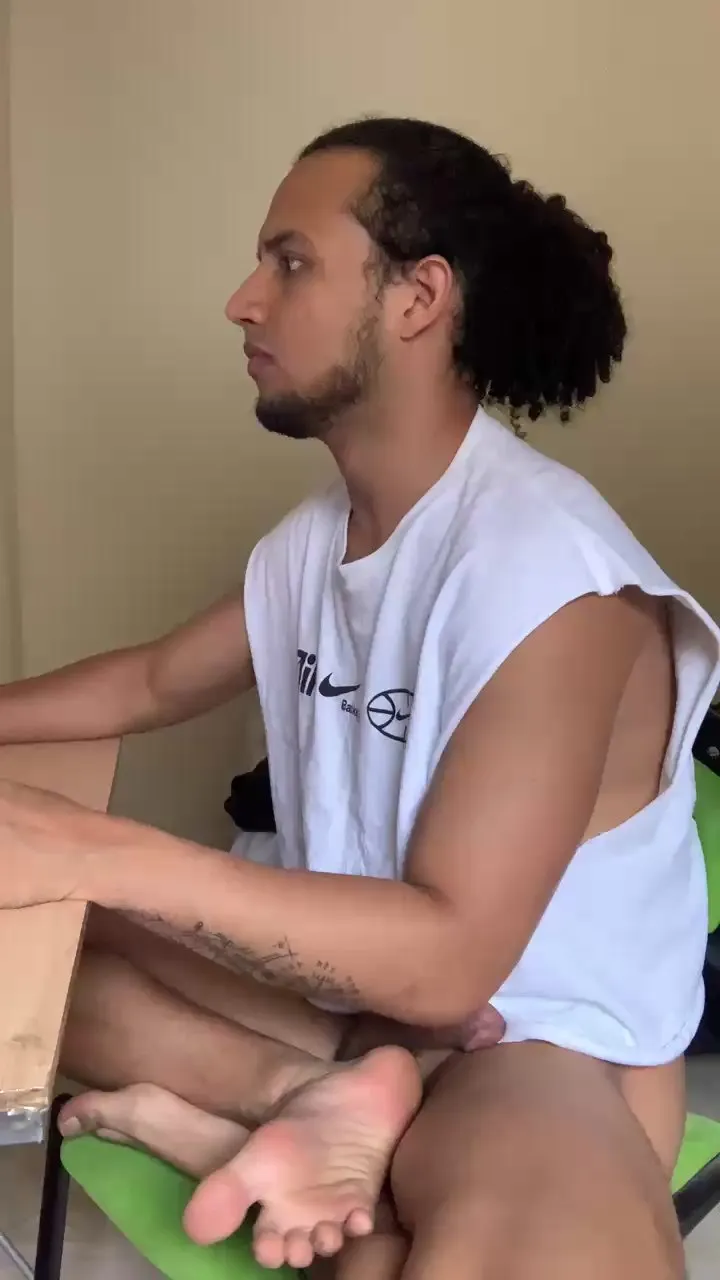 Offline NarenFelipe on Cam4