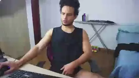 Offline NarenFelipe on Cam4