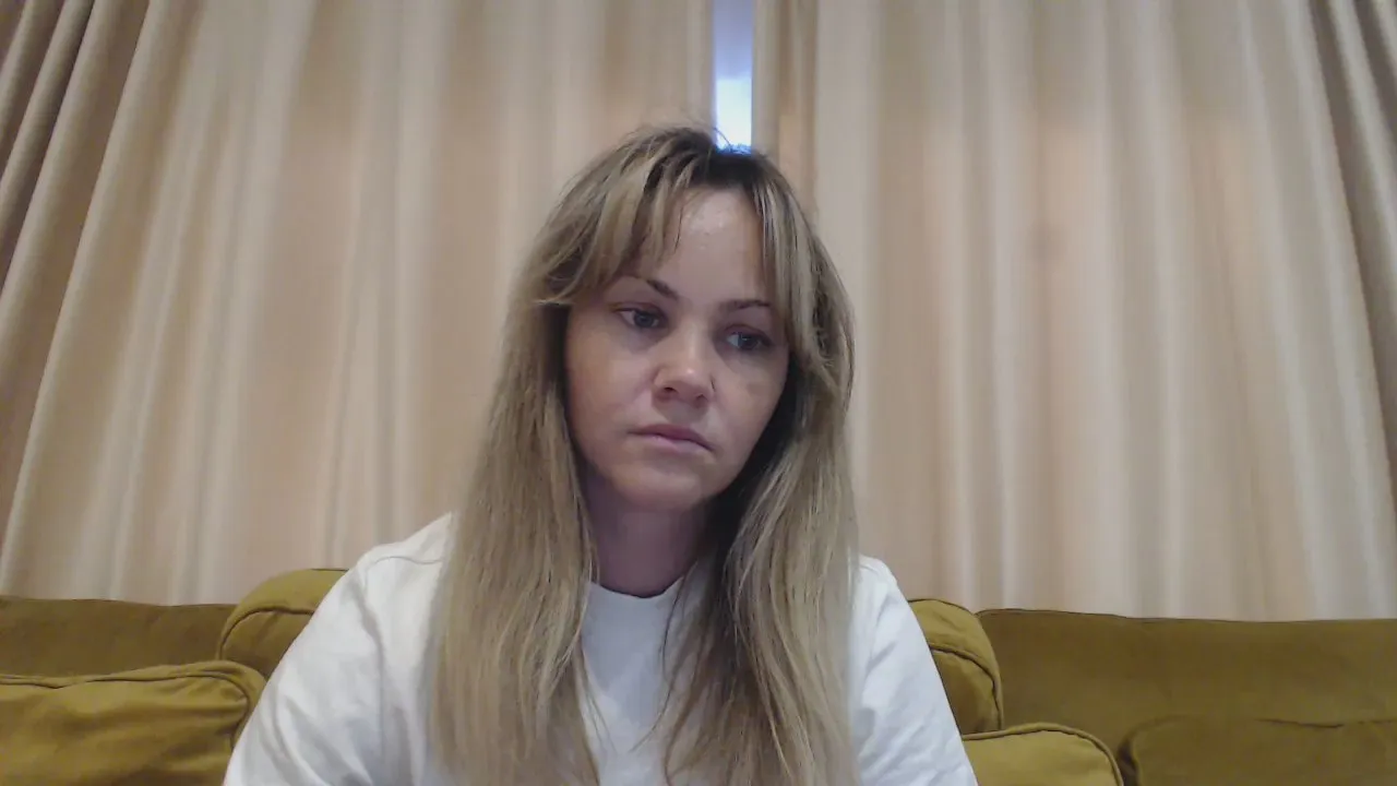 Offline nastyjessie on Cam4