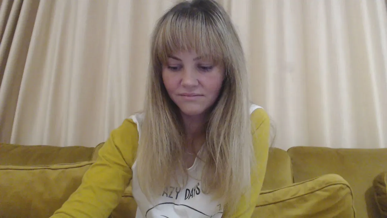 Offline nastyjessie on Cam4