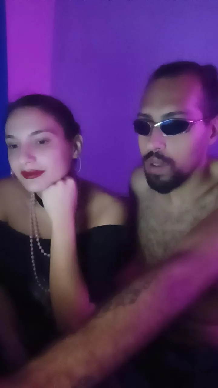 Offline natasha_e_dante on Cam4