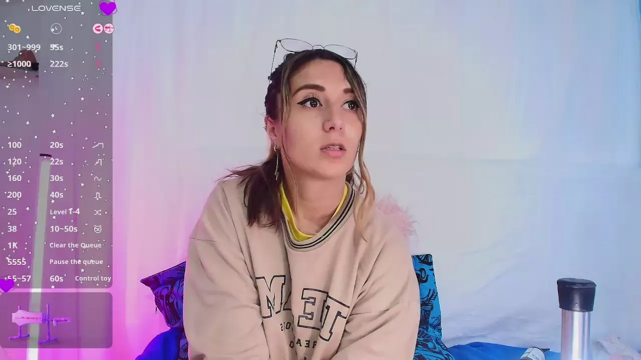 Offline Natasha_Wilde_ on Cam4