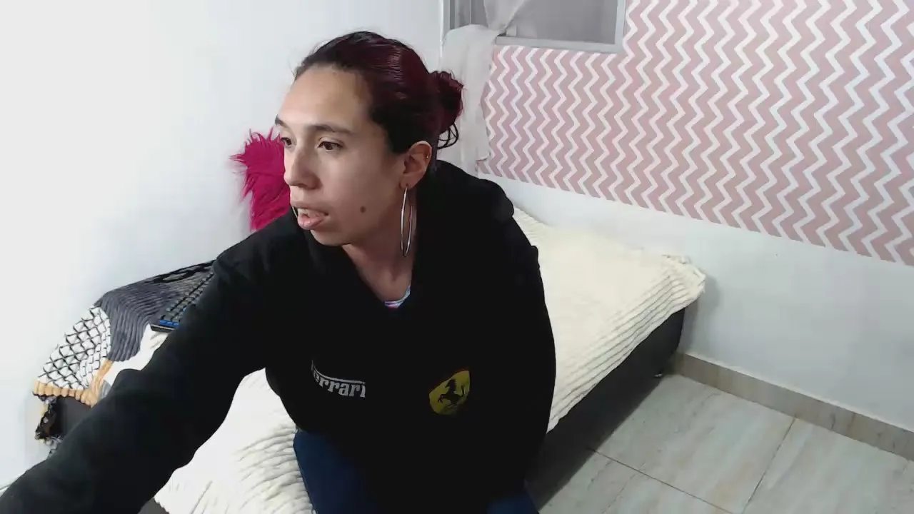 Offline Nathalie_f on Cam4