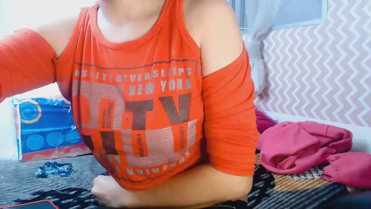 Offline Nathalie_f on Cam4