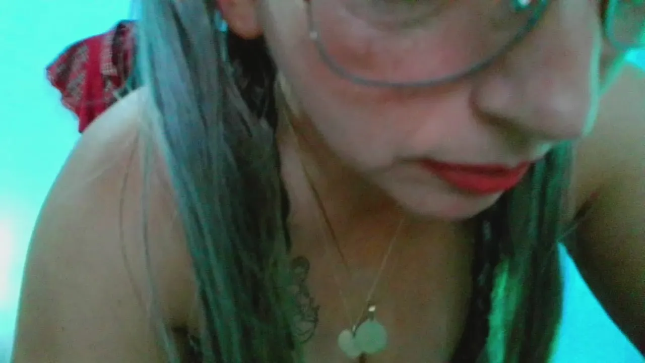 Offline NathalyEva on Cam4