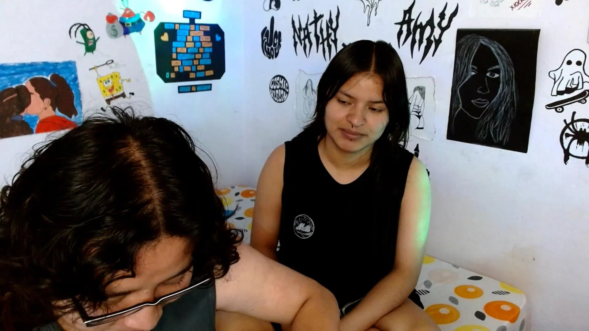 Offline Nathy_AmyO_O on Cam4