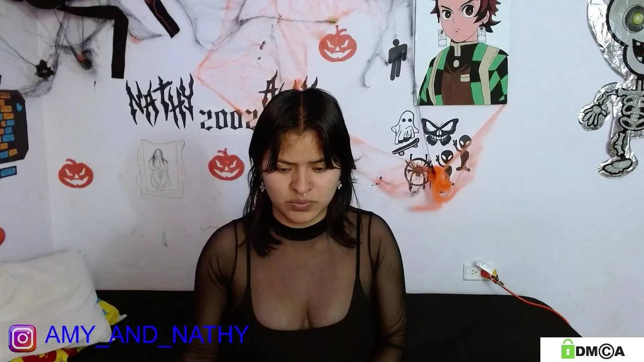Offline Nathy_AmyO_O on Cam4
