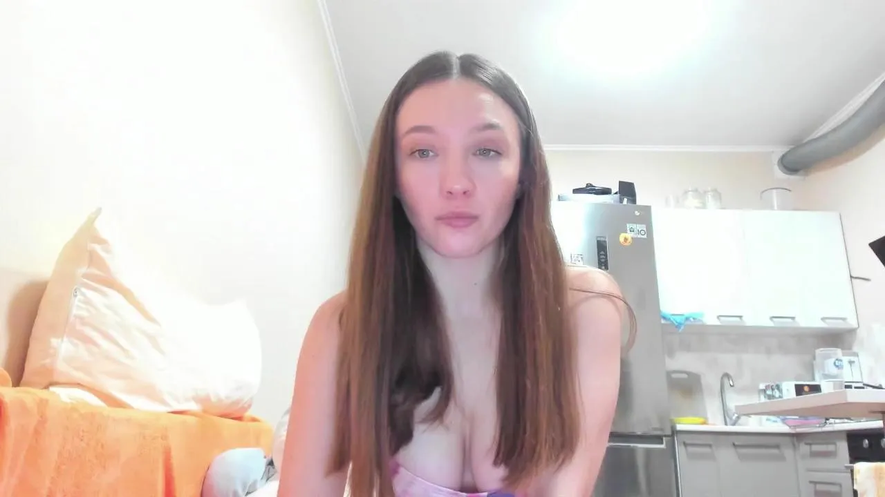 Offline Naughty_Molly on Cam4