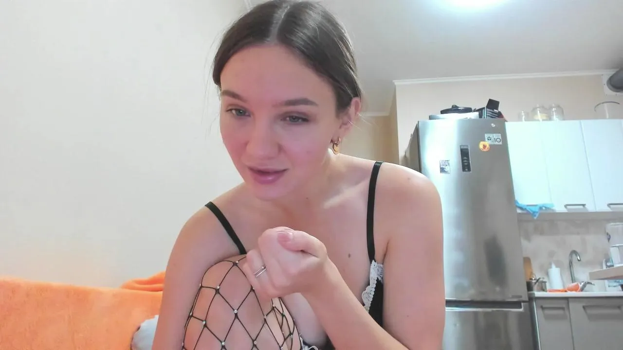 Offline Naughty_Molly on Cam4