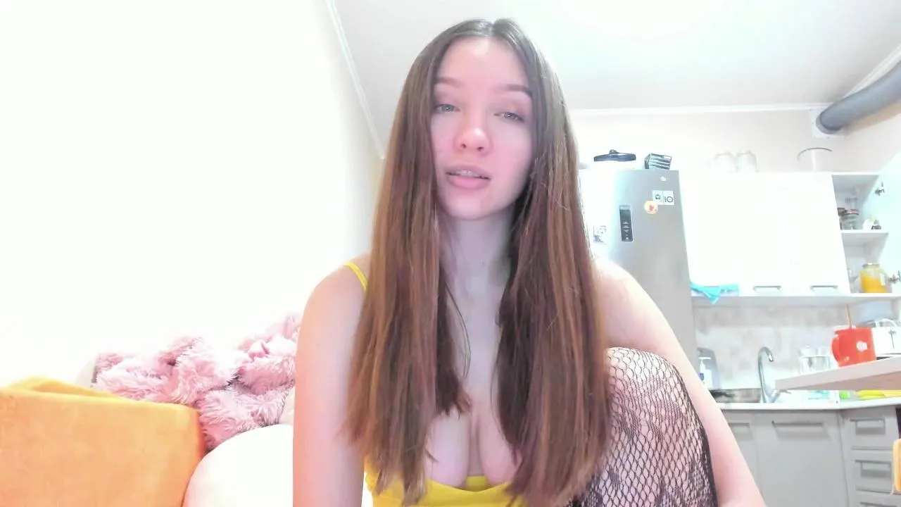 Offline Naughty_Molly on Cam4