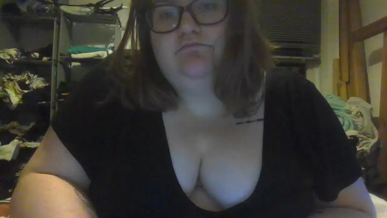 Offline NaughtyRoRo on Cam4