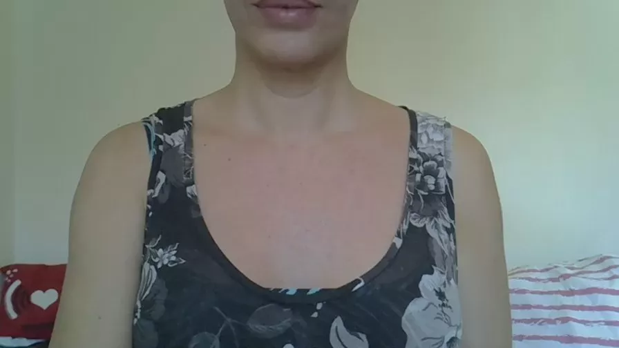 Freechat naughtyxana on Cam4