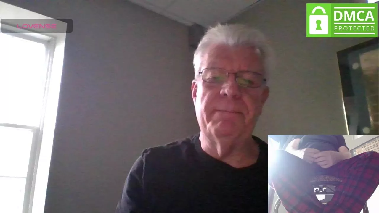 Offline NeoOnSC on Cam4