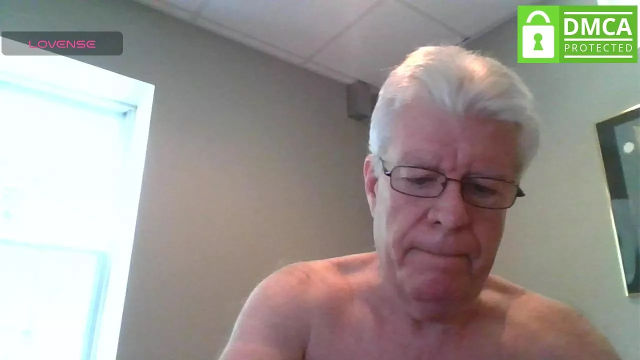 Offline NeoOnSC on Cam4