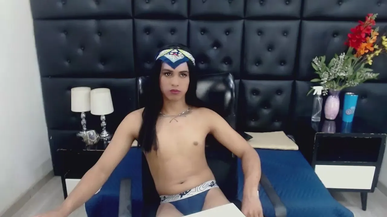 Offline NharkaHott on Cam4