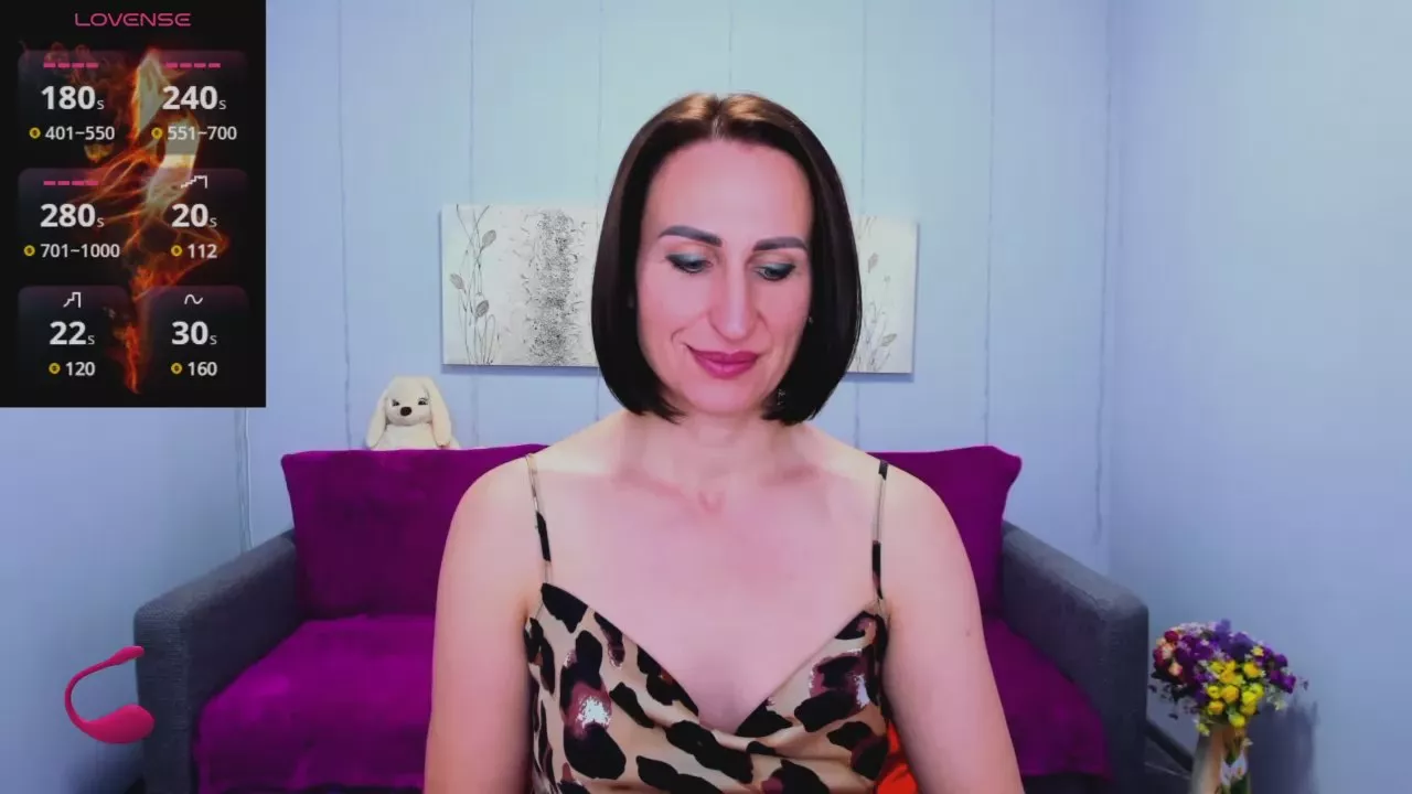 Offline Nia_Smithh on Cam4