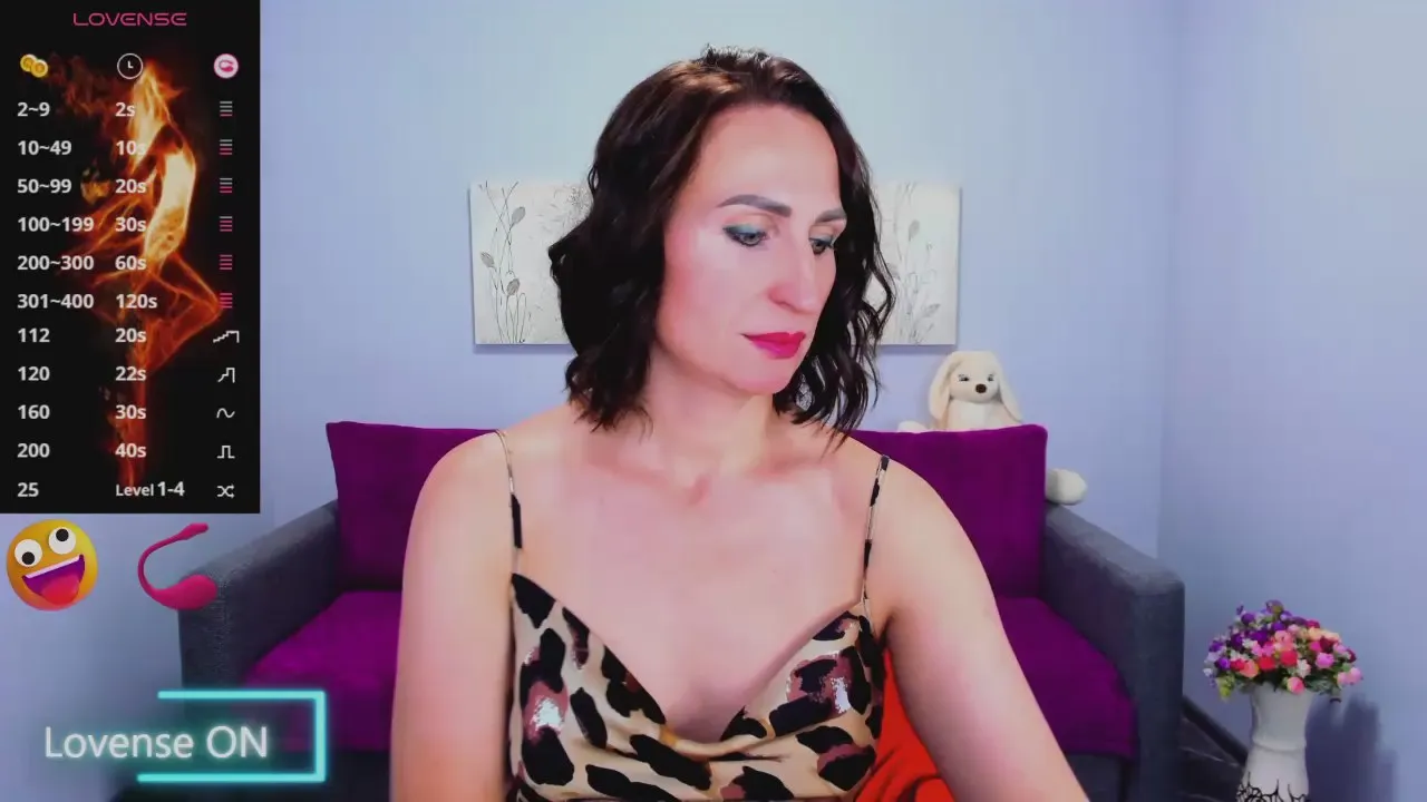 Offline Nia_Smithh on Cam4