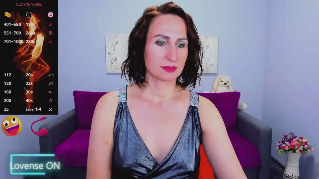 Offline Nia_Smithh on Cam4