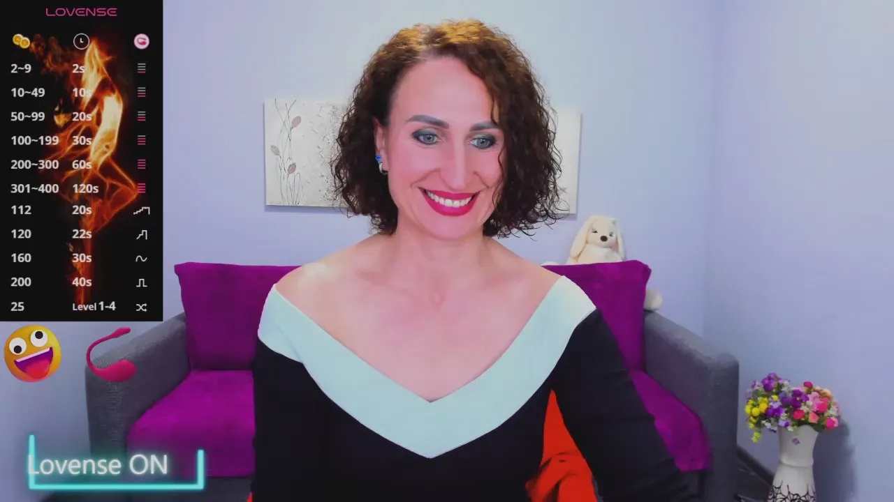 Offline Nia_Smithh on Cam4