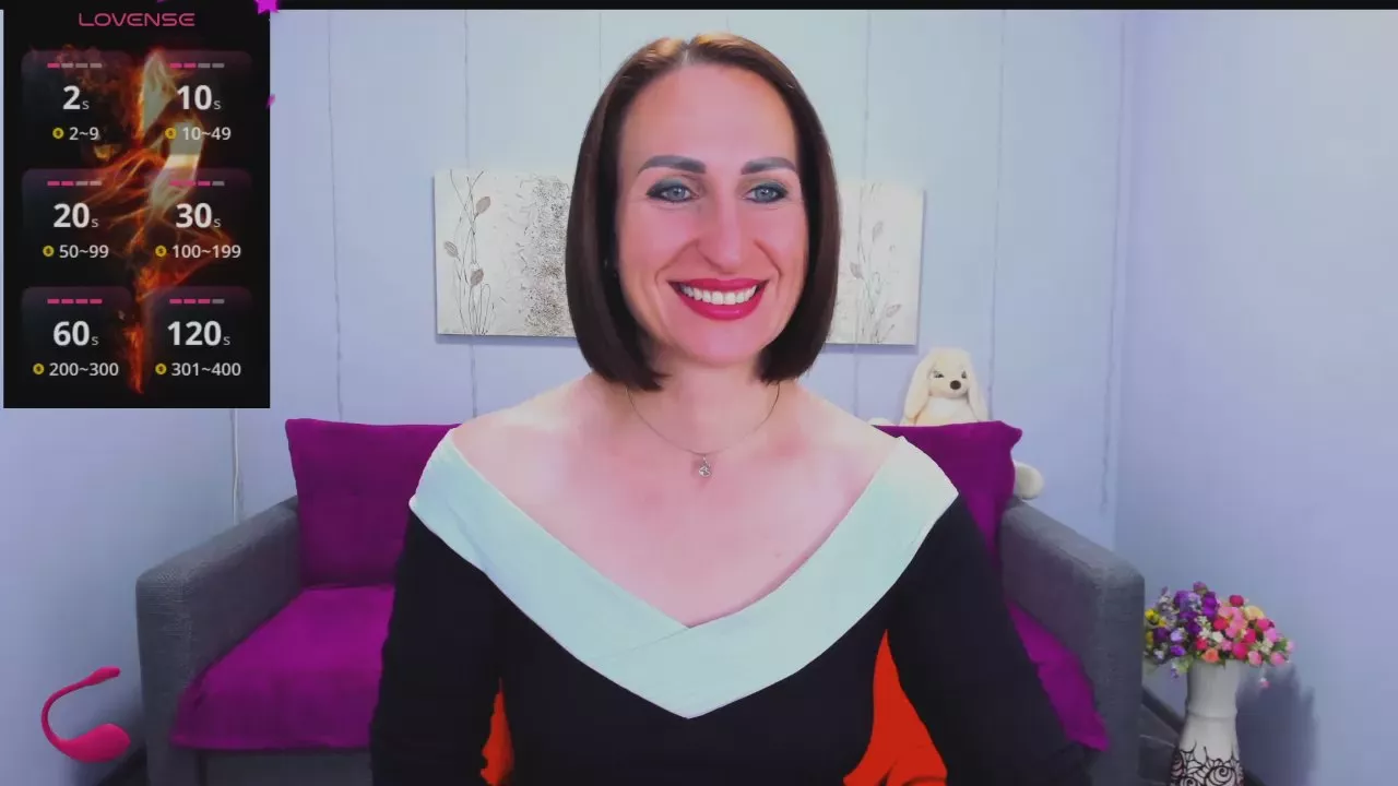 Offline Nia_Smithh on Cam4