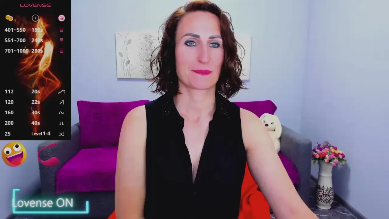 Offline Nia_Smithh on Cam4