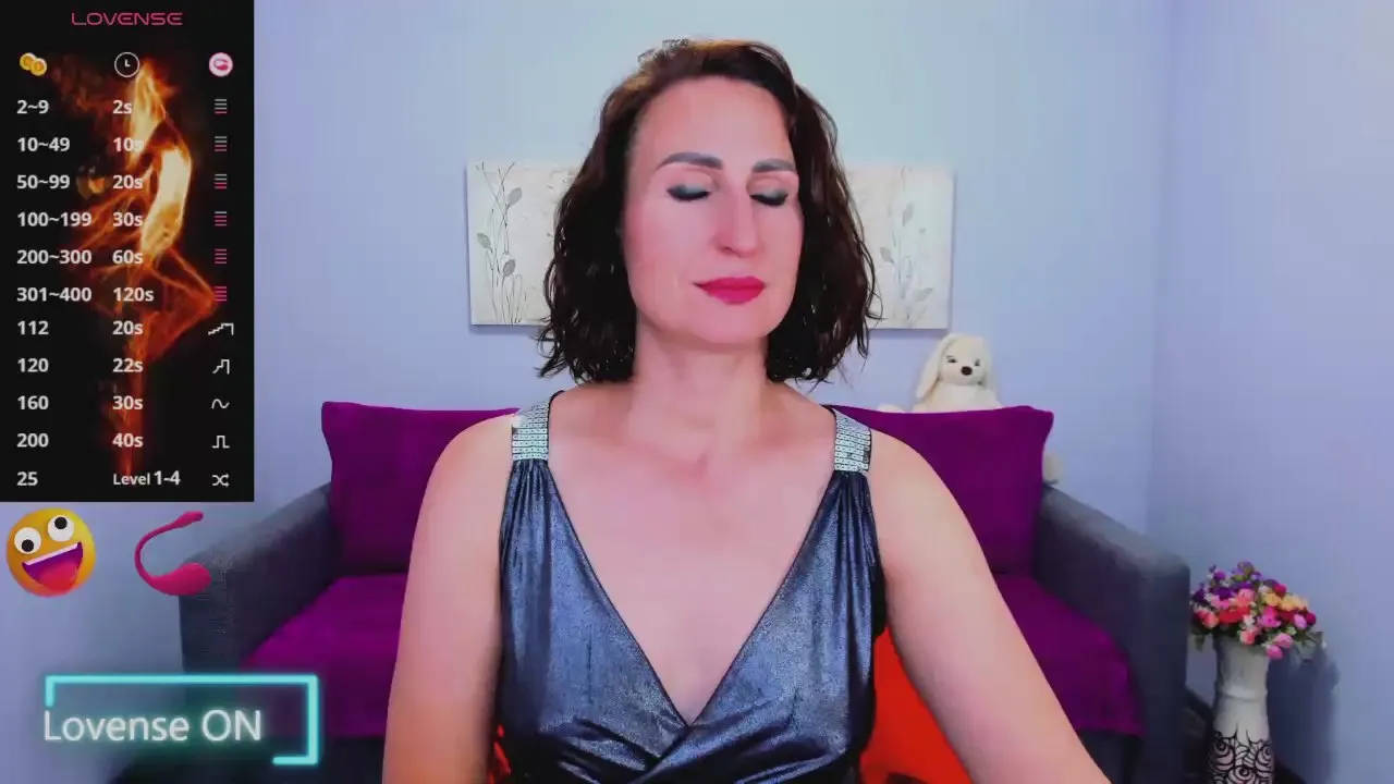 Offline Nia_Smithh on Cam4