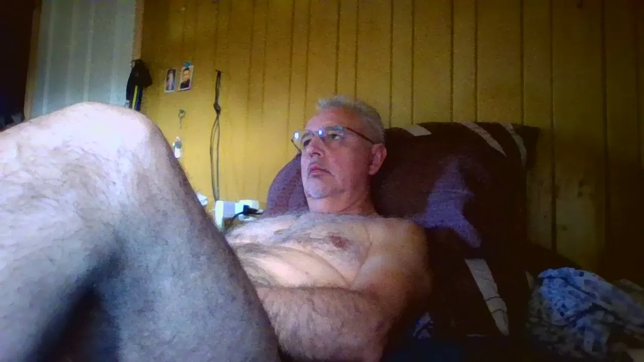 Offline nicedick184 on Cam4