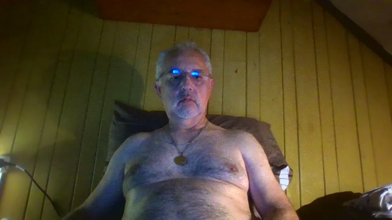 Offline nicedick184 on Cam4