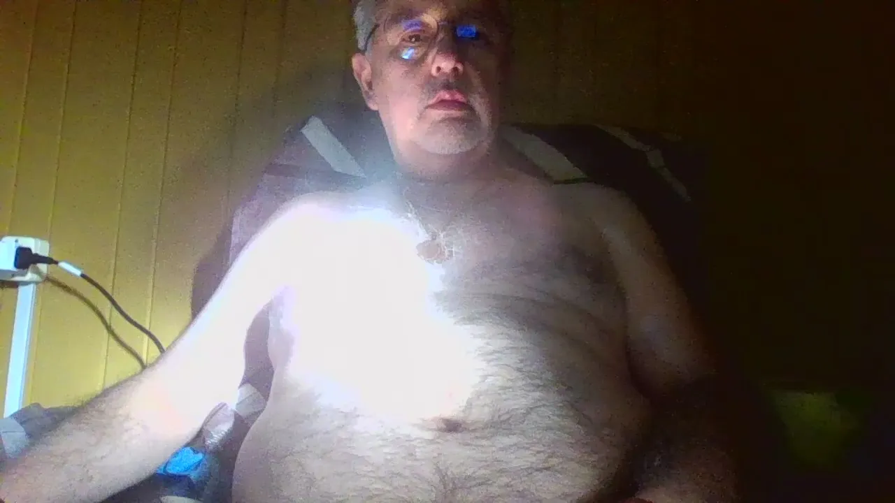 Offline nicedick184 on Cam4