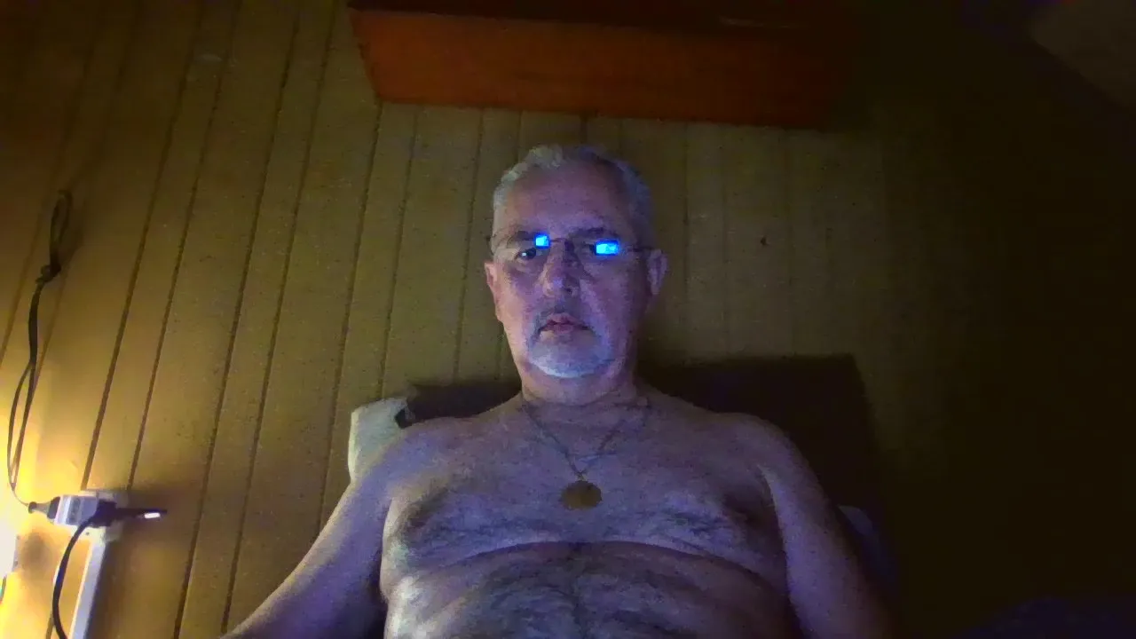 Offline nicedick184 on Cam4