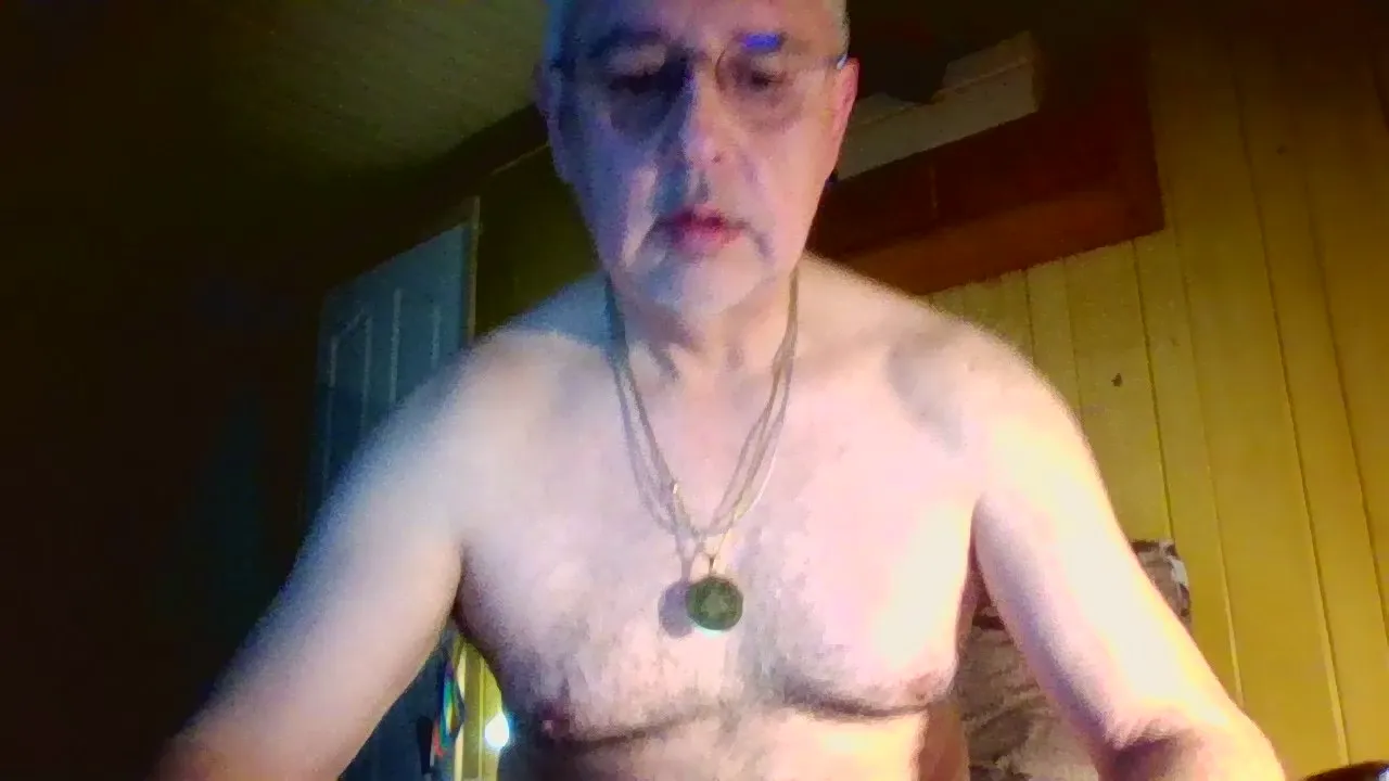 Offline nicedick184 on Cam4