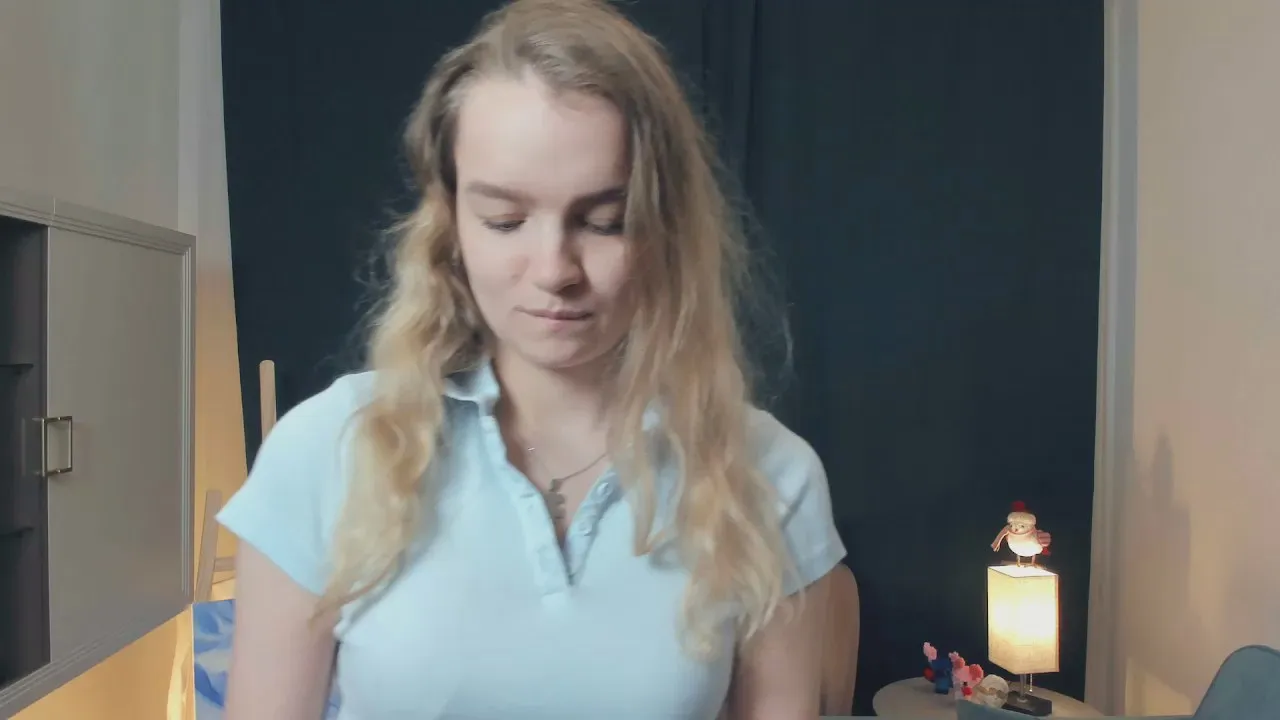 Freechat NickieMcenany on Cam4