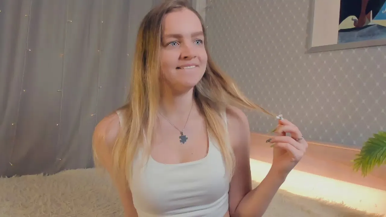 Freechat NickieMcenany on Cam4