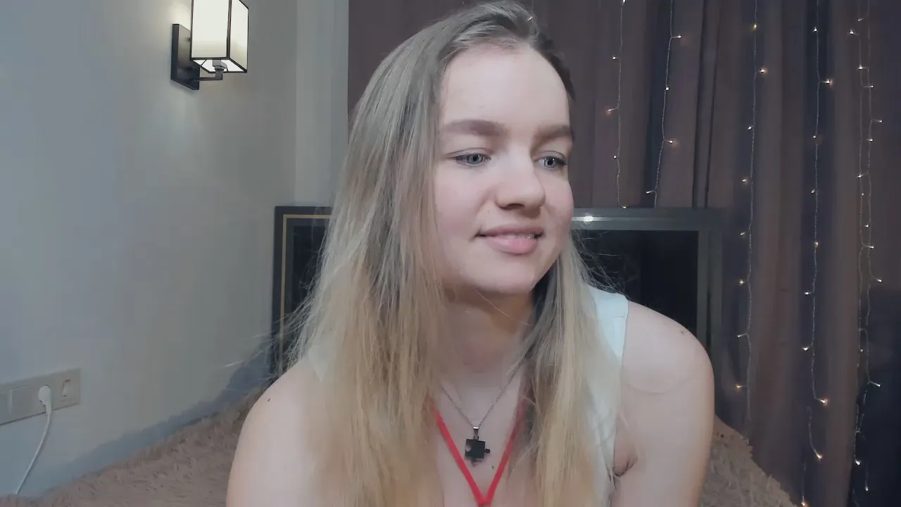 Freechat NickieMcenany on Cam4