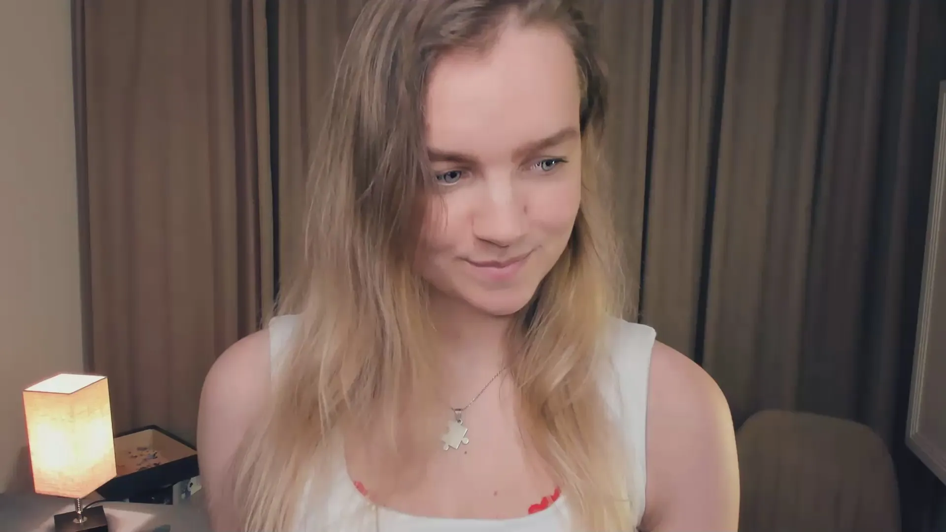 Freechat NickieMcenany on Cam4