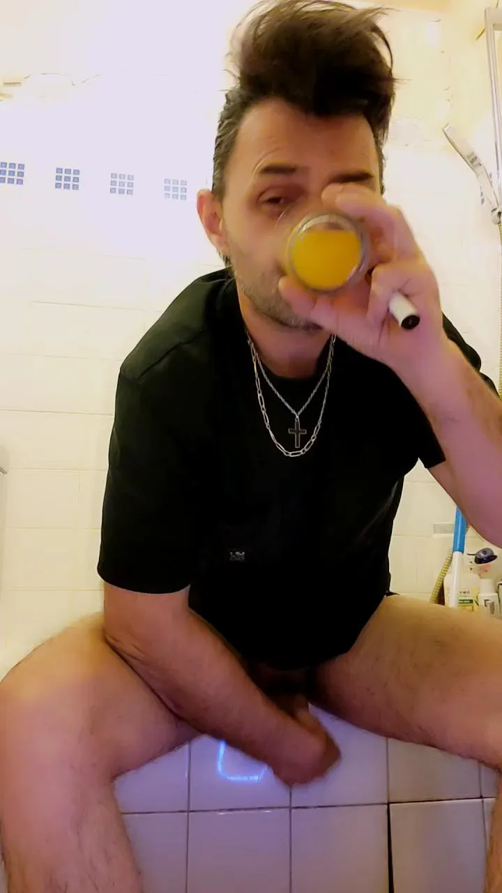 Offline nicolas1904 on Cam4