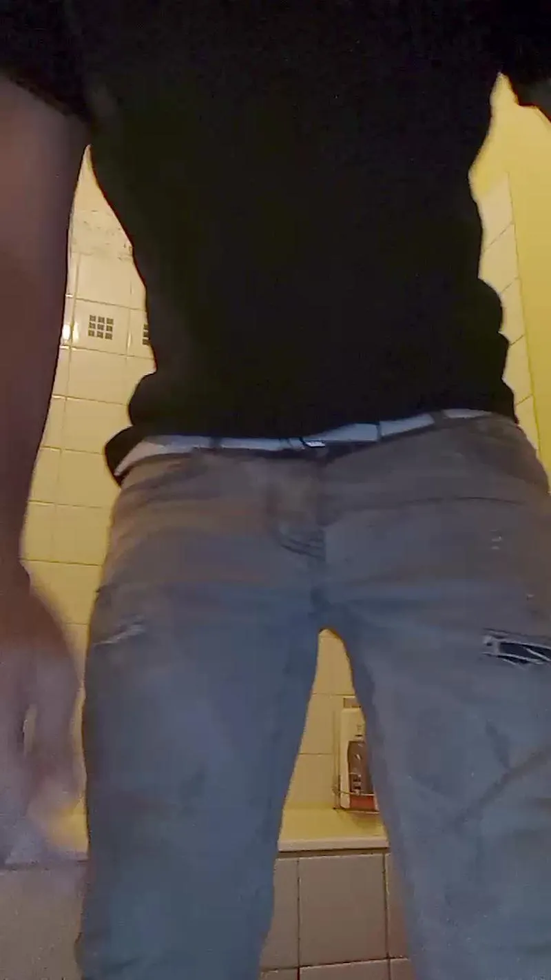 Offline nicolas1904 on Cam4