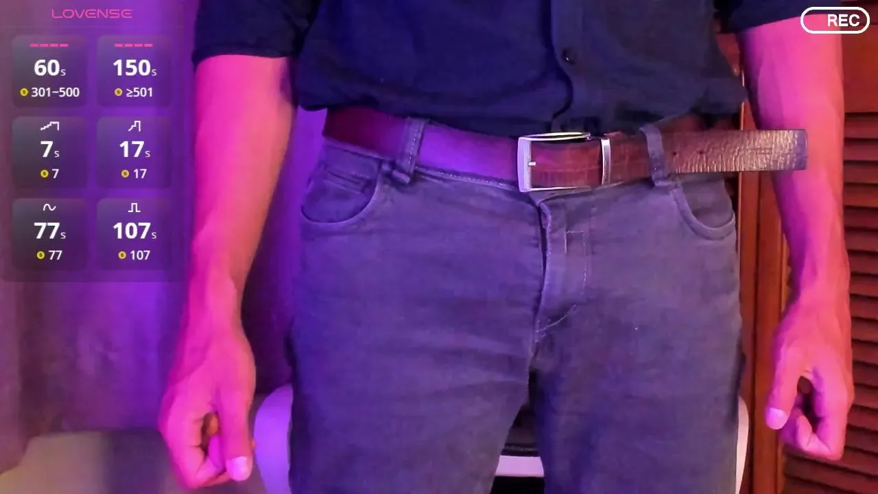 Offline Nicolasrodrii on Cam4