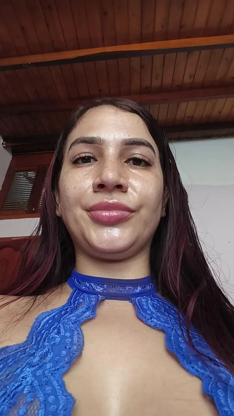 Offline NICOLE22_x on Cam4