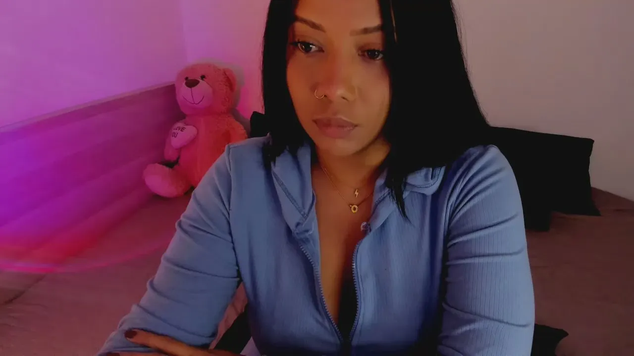 Freechat NicolePasqualot on Cam4