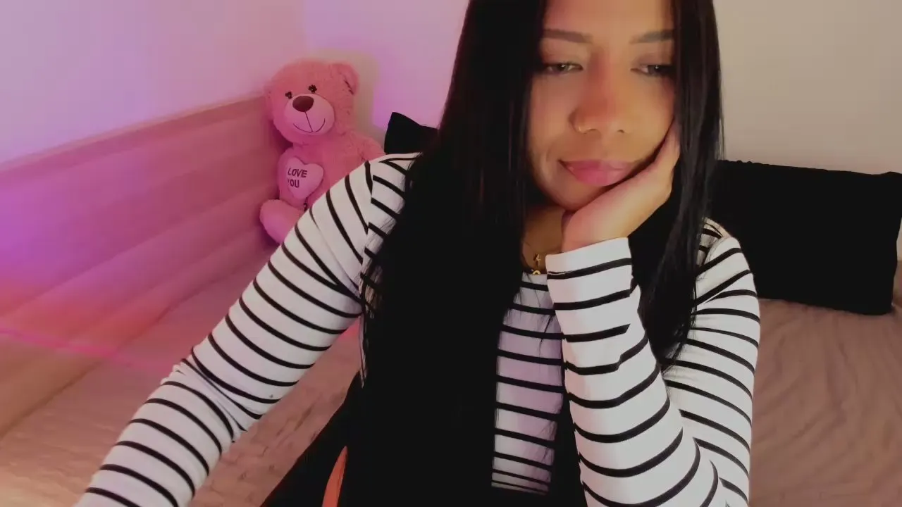 Freechat NicolePasqualot on Cam4