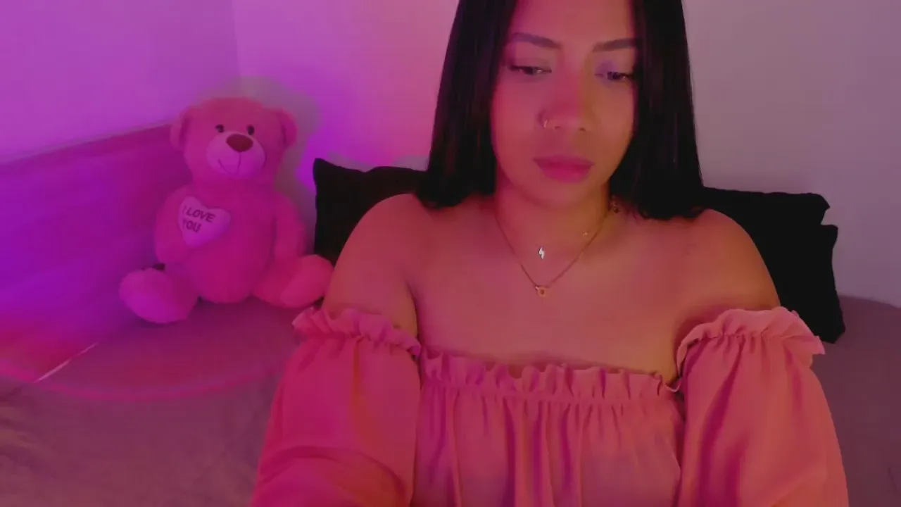 Freechat NicolePasqualot on Cam4