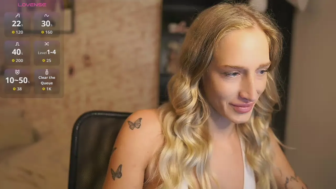 Offline Nicolette__Shea on Cam4