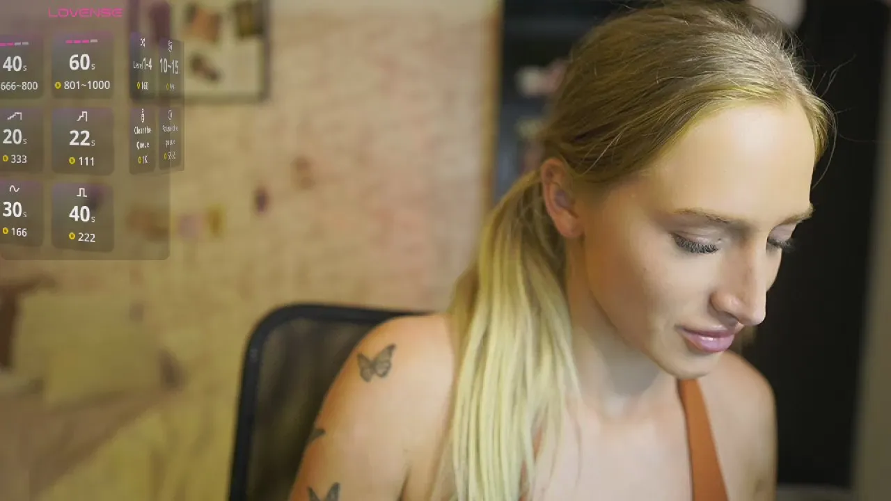 Offline Nicolette__Shea on Cam4