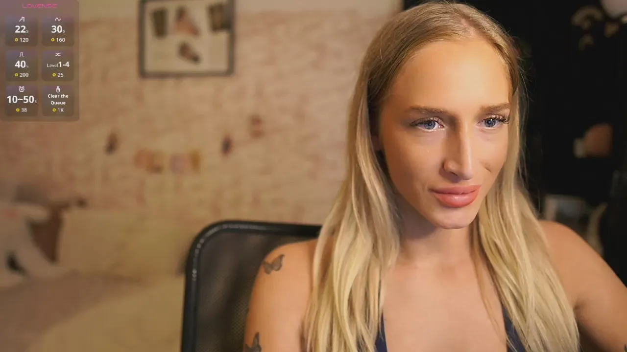 Offline Nicolette__Shea on Cam4